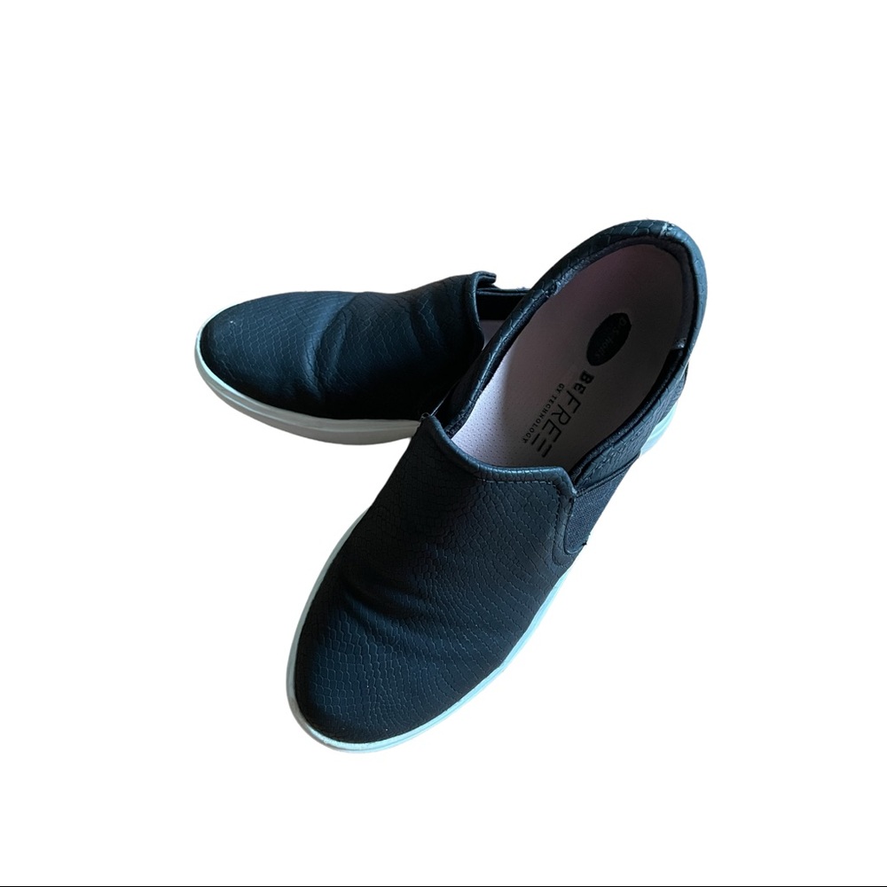 Women’s Dr. Scholl’s Black Slip-On Shoes Size 9